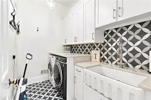 7560 Bridgegate Ct, Sandy Springs, GA 30350 - Photo 61