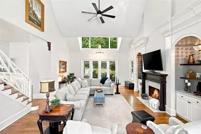 7560 Bridgegate Court, Sandy Springs, GA 30350 - Photo 17