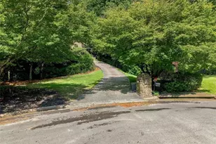 7560 Bridgegate Ct, Sandy Springs, GA 30350 - Photo 107