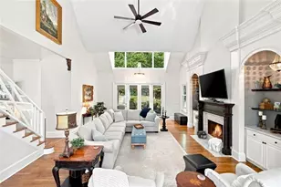 7560 Bridgegate Ct, Sandy Springs, GA 30350 - Photo 17