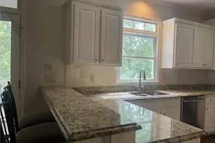 2917 Bankshill Row NE, Brookhaven, GA 30319 - Photo 7