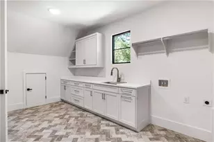 388 Londonberry Rd NW, Sandy Springs, GA 30327 - Photo 51