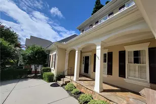 2825 Gleneagles Pointe, Alpharetta, GA 30005 - Photo 3