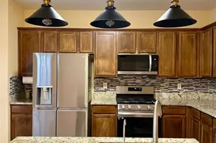 11279 Musette Cir, Alpharetta, GA 30009 - Photo 5