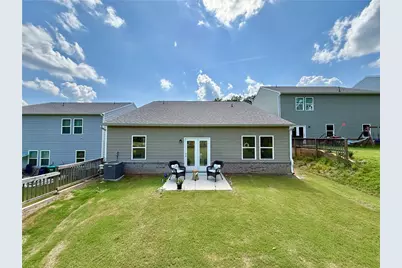 240 Hyde Park, Winder, GA 30680 - Photo 37