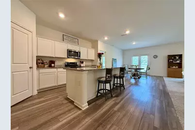240 Hyde Park, Winder, GA 30680 - Photo 3