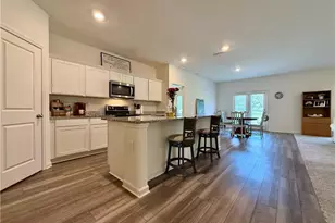 240 Hyde Pk, Winder, GA 30680 - Photo 3