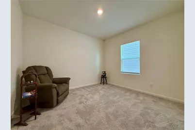240 Hyde Park, Winder, GA 30680 - Photo 29