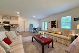 240 Hyde Pk, Winder, GA 30680 - Photo 17