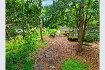 1899 Moores Mill Road NW, Atlanta, GA 30318 - Photo 15