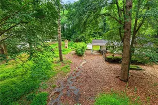 1899 Moores Mill Rd NW, Atlanta, GA 30318 - Photo 15