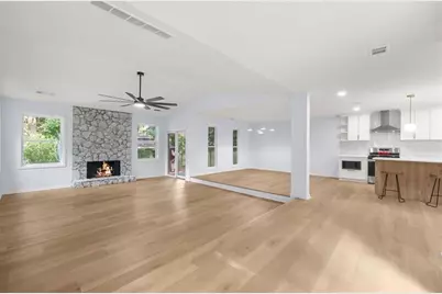 9570 Hillside Drive, Roswell, GA 30076 - Photo 5