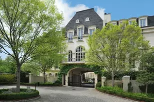 2288 Peachtree Rd NW, Atlanta, GA 30309 - Photo 27