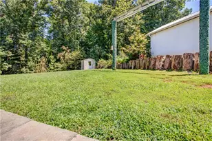 154 Sunset St, Clarkesville, GA 30523 - Photo 37