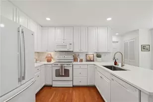 235 Carriage Station Cir, Roswell, GA 30075 - Photo 15