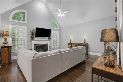 1367 Winborn Circle NW, Kennesaw, GA 30152 - Photo 13