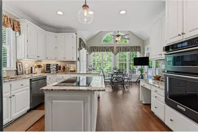 256 Westchester Drive, Griffin, GA 30223 - Photo 9