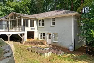 415 Forest Hills Dr, Sandy Springs, GA 30342 - Photo 51