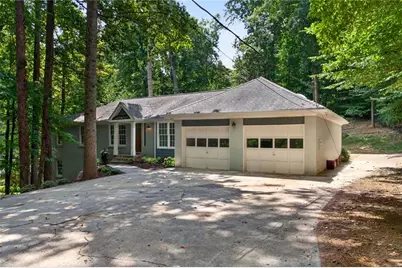 415 Forest Hills Drive, Sandy Springs, GA 30342 - Photo 3