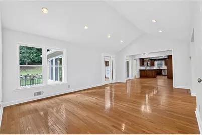 415 Forest Hills Drive, Sandy Springs, GA 30342 - Photo 7