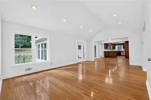 415 Forest Hills Dr, Sandy Springs, GA 30342 - Photo 7