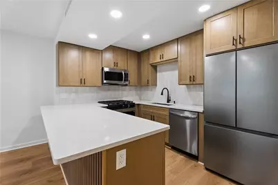 2965 Pharr Court South NW #118, Atlanta, GA 30305 - Photo 9