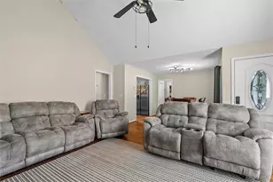 101 Mallard Ln, Carrollton, GA 30117 - Photo 5