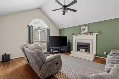 101 Mallard Ln, Carrollton, GA 30117 - Photo 3