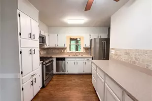 1653 E Kellogg Cir, Douglasville, GA 30134 - Photo 7