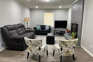 1394 Rockbridge Rd, Stone Mountain, GA 30087 - Photo 11