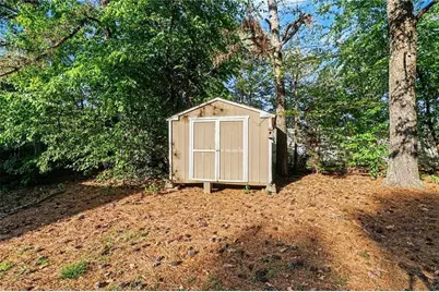 2350 Montrose Place, Snellville, GA 30078 - Photo 31
