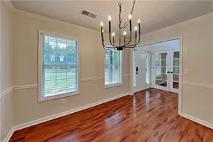 7318 Coral Lake Dr, Flowery Branch, GA 30542 - Photo 9
