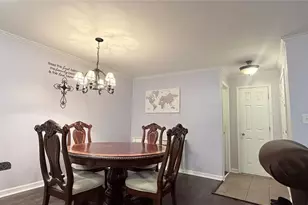 201 Brighton Point, Sandy Springs, GA 30328 - Photo 5