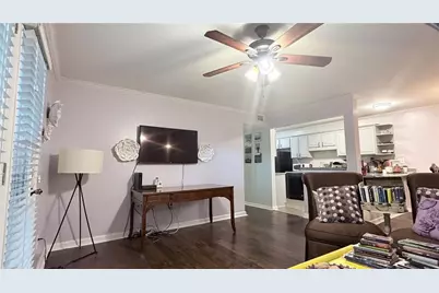201 Brighton Point, Sandy Springs, GA 30328 - Photo 7