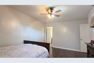 201 Brighton Point, Sandy Springs, GA 30328 - Photo 15