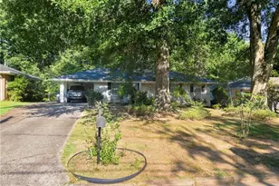 2834 S Clark Dr, East Point, GA 30344 - Photo 3