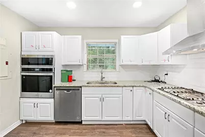 2834 S Clark Drive, East Point, GA 30344 - Photo 17