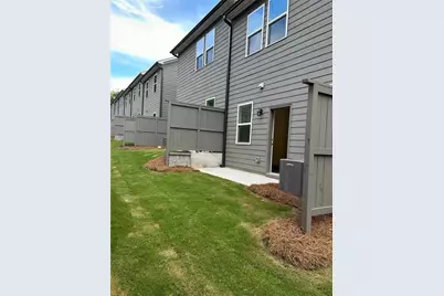 1708 Gunnin Trace NW, Atlanta, GA 30318 - Photo 5