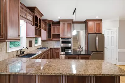 5525 Hampstead Way, Johns Creek, GA 30097 - Photo 13