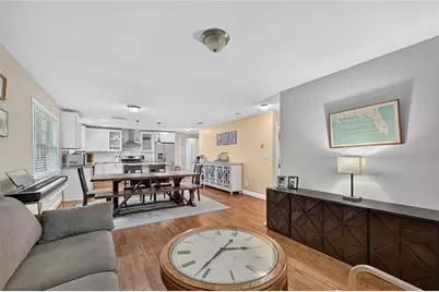 1882 Cambria Avenue NW, Atlanta, GA 30318 - Photo 3