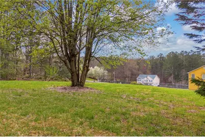 301 Jonaquil Avenue, Auburn, GA 30011 - Photo 7