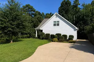8850 Four Mile Creek Rd, Gainesville, GA 30506 - Photo 3