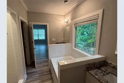 8850 Four Mile Creek Road, Gainesville, GA 30506 - Photo 9