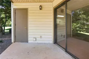 1101 Garden Ct, Sandy Springs, GA 30328 - Photo 17