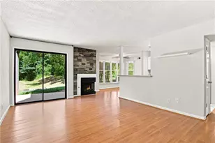 1101 Garden Ct, Sandy Springs, GA 30328 - Photo 7