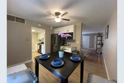 290 Lakemoore Drive NE #B, Atlanta, GA 30342 - Photo 7