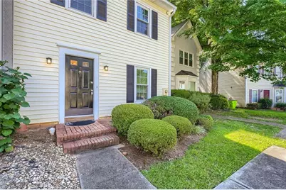 594 Harcourt Place SE, Marietta, GA 30067 - Photo 3