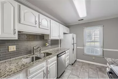 594 Harcourt Place SE, Marietta, GA 30067 - Photo 9