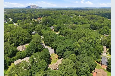 5027 Castlewood Drive SW, Lilburn, GA 30047 - Photo 33