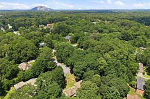5027 Castlewood Dr SW, Lilburn, GA 30047 - Photo 33